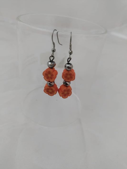Lightweight flower earrings