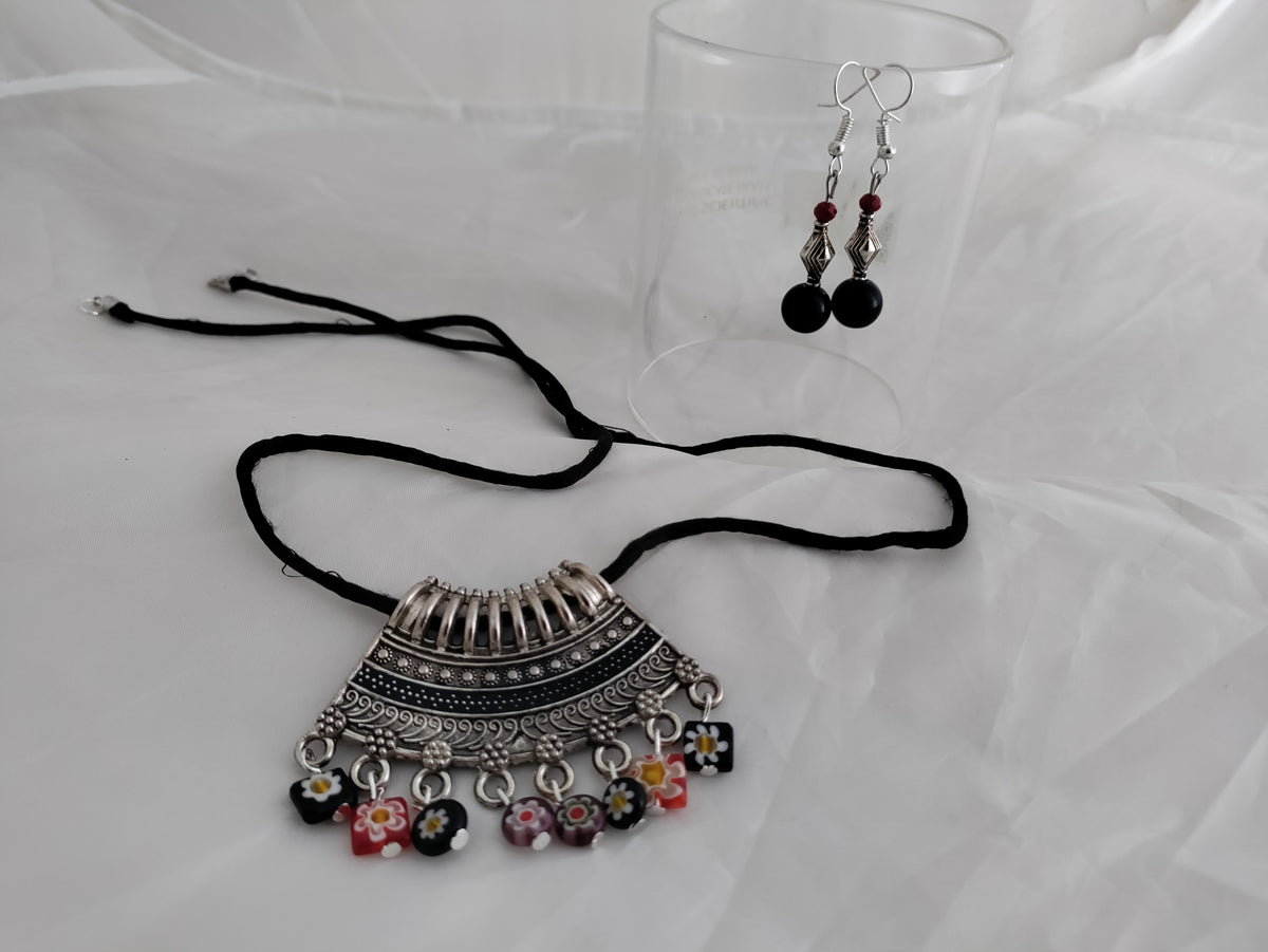 Single pendant rope necklace (SKU00048)