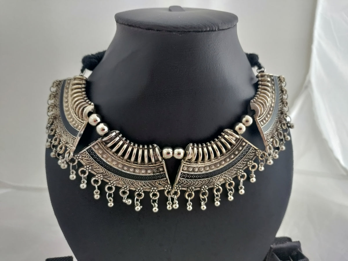 Oxidised silver necklace and earrings (SKU0049)